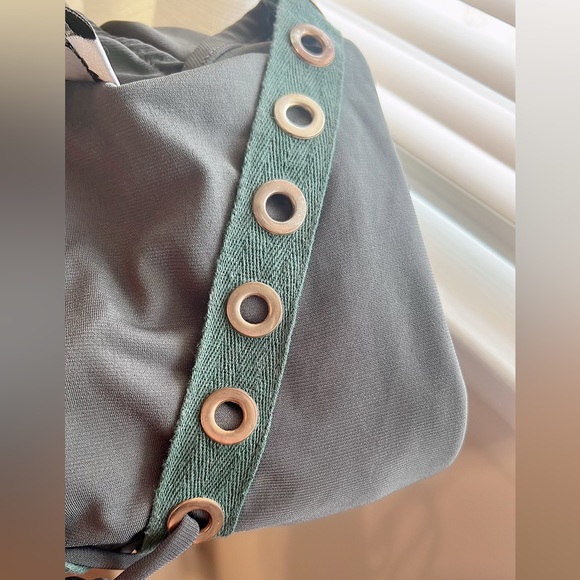 Caren sport women’s green army Long Sleeve Bodysuit with Lace Up Front size 1XL - Picture 8 of 10